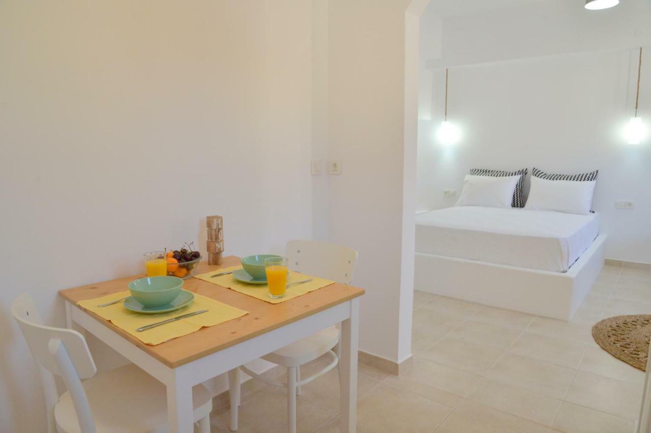 La Casa De Zag Apartment Adamantas  ภายนอก รูปภาพ